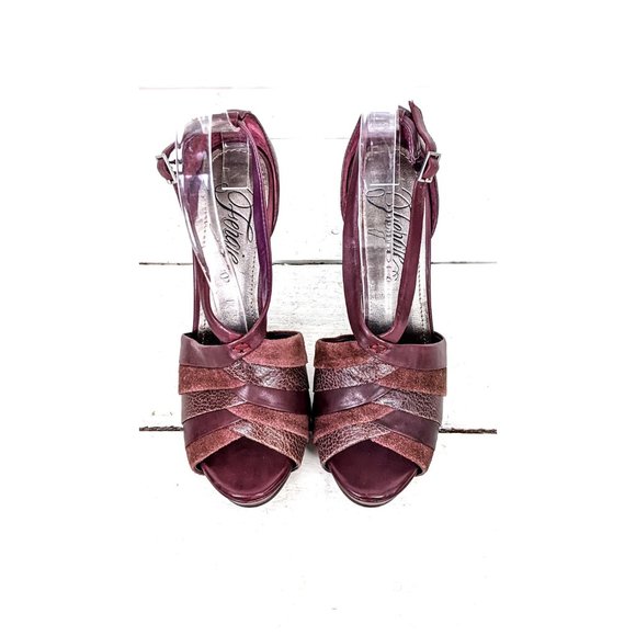 Fergie maroon burgundy suede leather chevron high heel platform open toe heels - Picture 3 of 8